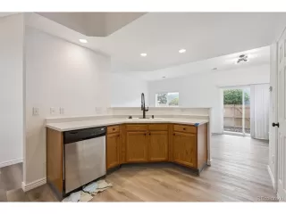 Photo #6: 4921585 Listing 