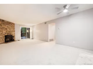 Photo #5: 4922575 Listing