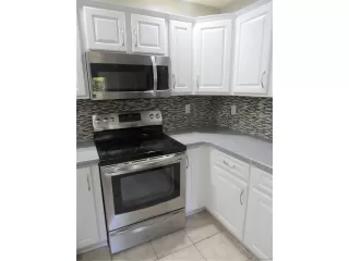 Photo #6: 4924300 Listing 