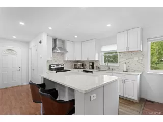 Photo #2: 4924706 Listing 