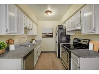 Photo #2: 4927435 Listing 