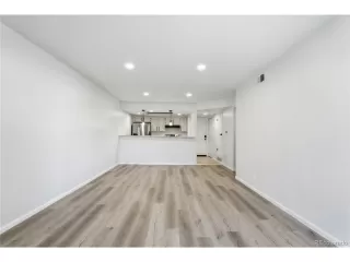 Photo #2: 4927772 Listing 