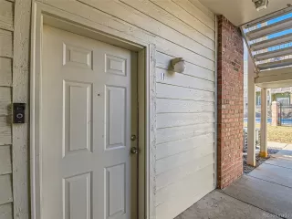 Photo #2: 4927827 Listing