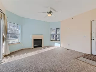 Photo #5: 4927827 Listing
