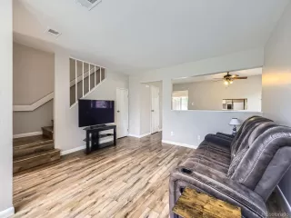 Photo #5: 4930373 Listing 