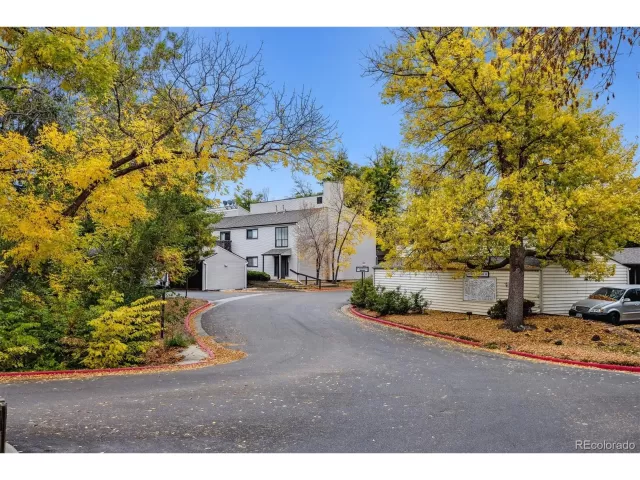 MLS: 4932207 Condo For Sale