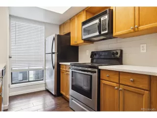 Photo #6: 4932207 Listing