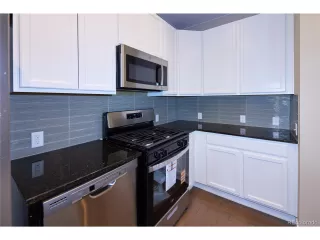 Photo #5: 4936221 Listing 