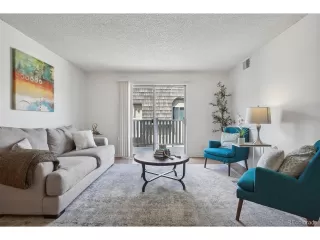 Photo #3: 4939591 Listing 