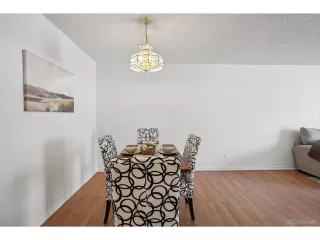 Photo #5: 4939591 Listing 