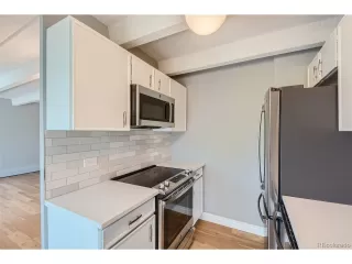 Photo #4: 4939763 Listing 