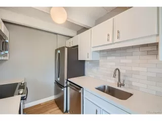 Photo #5: 4939763 Listing 