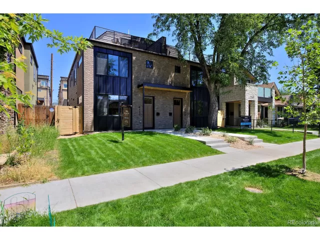 MLS: 4940058 Condo For Sale