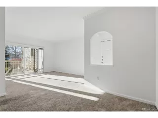 Photo #2: 4940136 Listing 