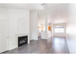 Photo #5: 4940237 Listing