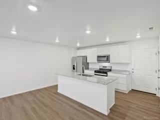 Photo #3: 4941021 Listing 