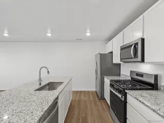 Photo #5: 4941021 Listing 