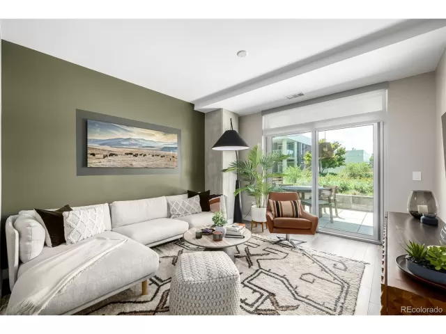 MLS: 4942559 Condo For Sale