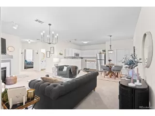 Photo #4: 4943522 Listing