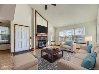 Photo #2: 4943538 Listing 