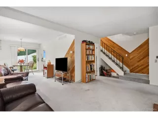 Photo #4: 4946843 Listing 