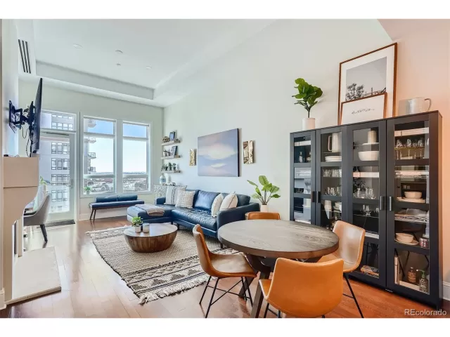 MLS: 4947736 Condo For Sale