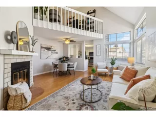 Photo #2: 4948663 Listing 