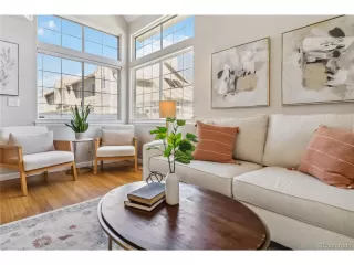 Photo #3: 4948663 Listing 