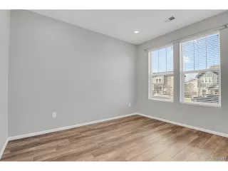 Photo #6: 4952576 Listing 