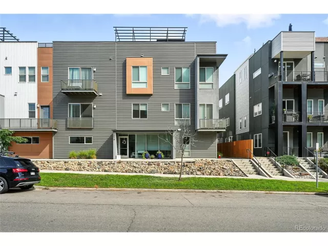 MLS: 4952651 Condo For Sale