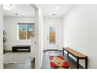 Photo #2: 4952651 Listing