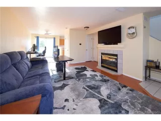 Photo #4: 4953296 Listing