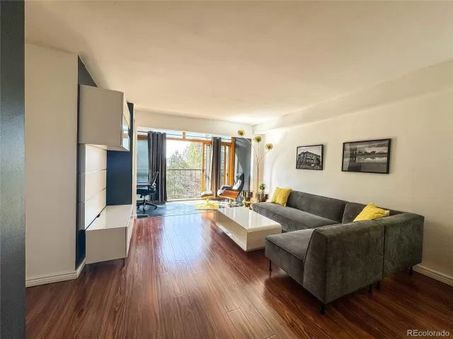 MLS: 4954531 Condo For Sale