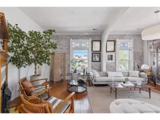 Photo #5: 4954848 Listing