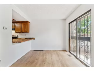 Photo #4: 4956295 Listing