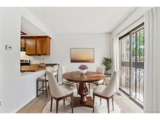 Photo #5: 4956295 Listing