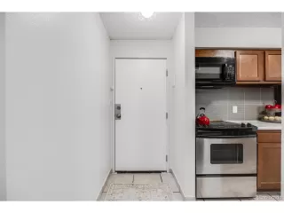 Photo #5: 4956380 Listing 