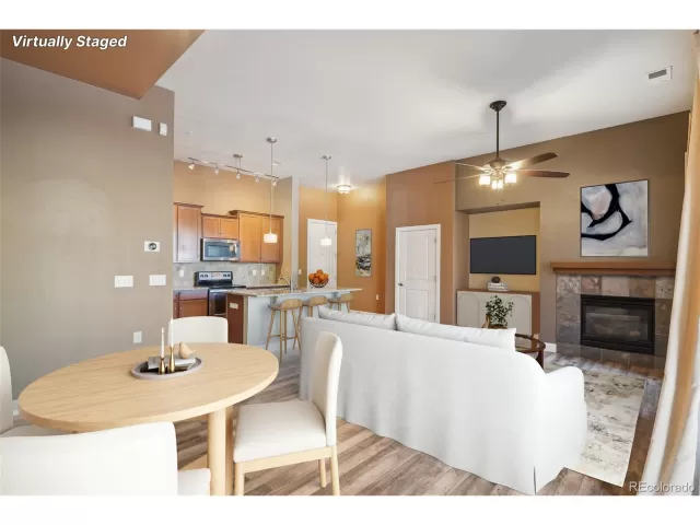 MLS: 4959053 Condo For Sale