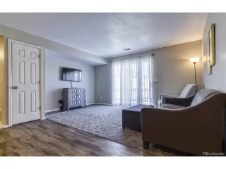 Photo #3: 4960641 Listing