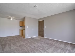 Photo #4: 4967952 Listing 