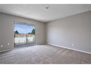 Photo #5: 4967952 Listing 