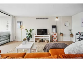 Photo #2: 4968458 Listing