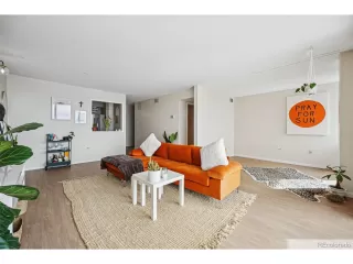 Photo #3: 4968458 Listing