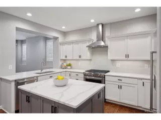 Photo #4: 4969100 Listing