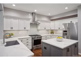 Photo #5: 4969100 Listing