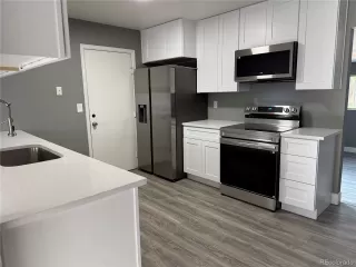 Photo #4: 4969324 Listing 