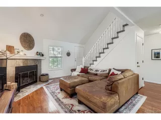 Photo #5: 4970535 Listing