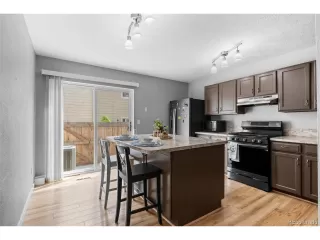 Photo #4: 4971567 Listing