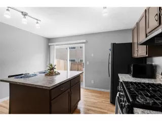 Photo #5: 4971567 Listing