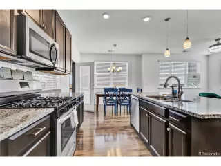 Photo #2: 4971803 Listing